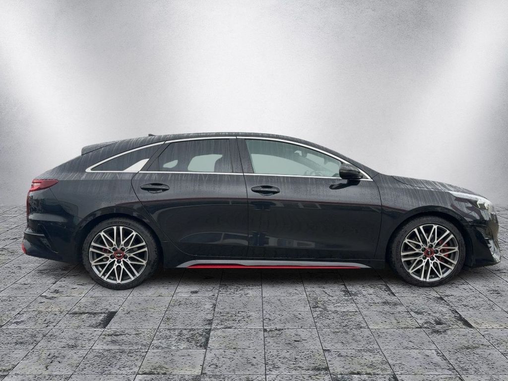 Kia PRO CEE'D / PROCEED 2022 г. Чёрный, пробег 40590 км