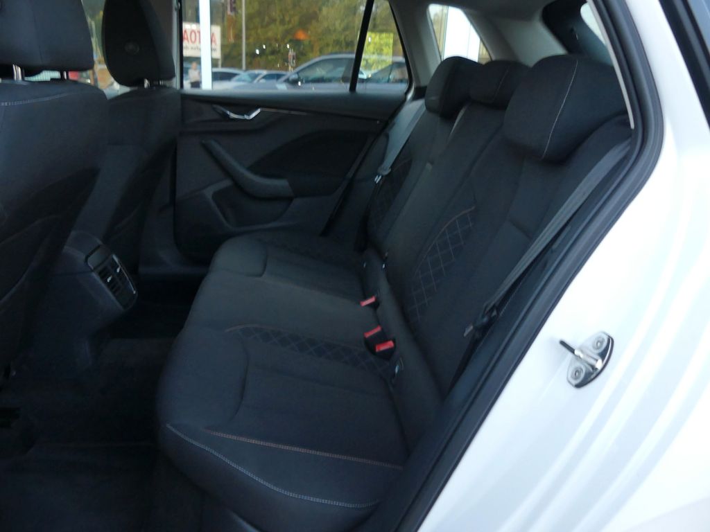 Skoda Kamiq 2022 г. Белый, пробег 47584 км