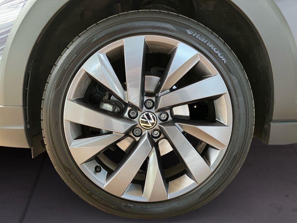 Volkswagen Taigo 2022 г. Серый, пробег 35000 км