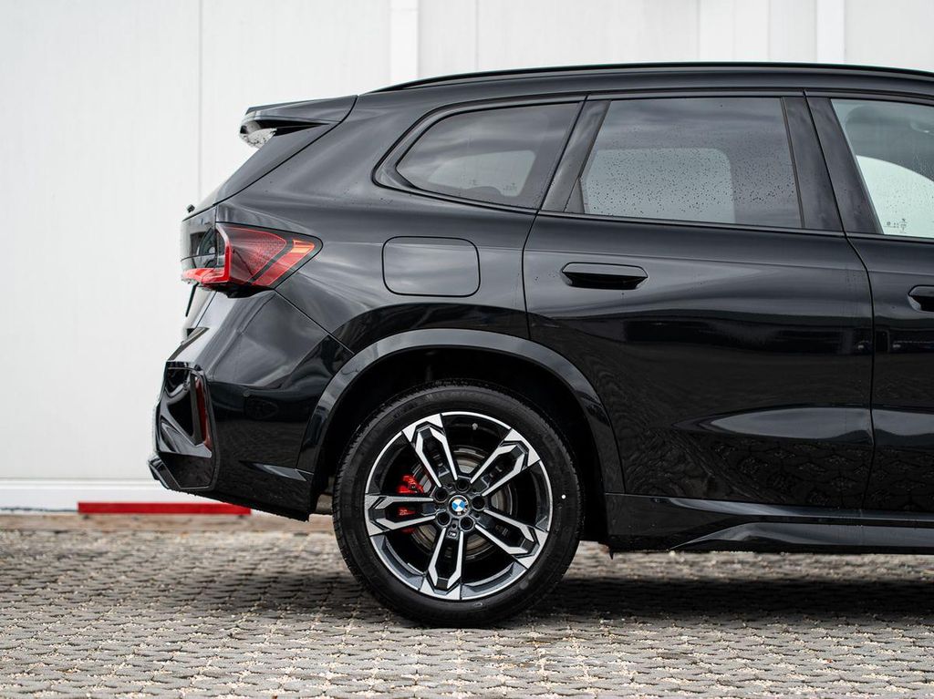 BMW X1 2026 г. Чёрный, пробег 6990 км