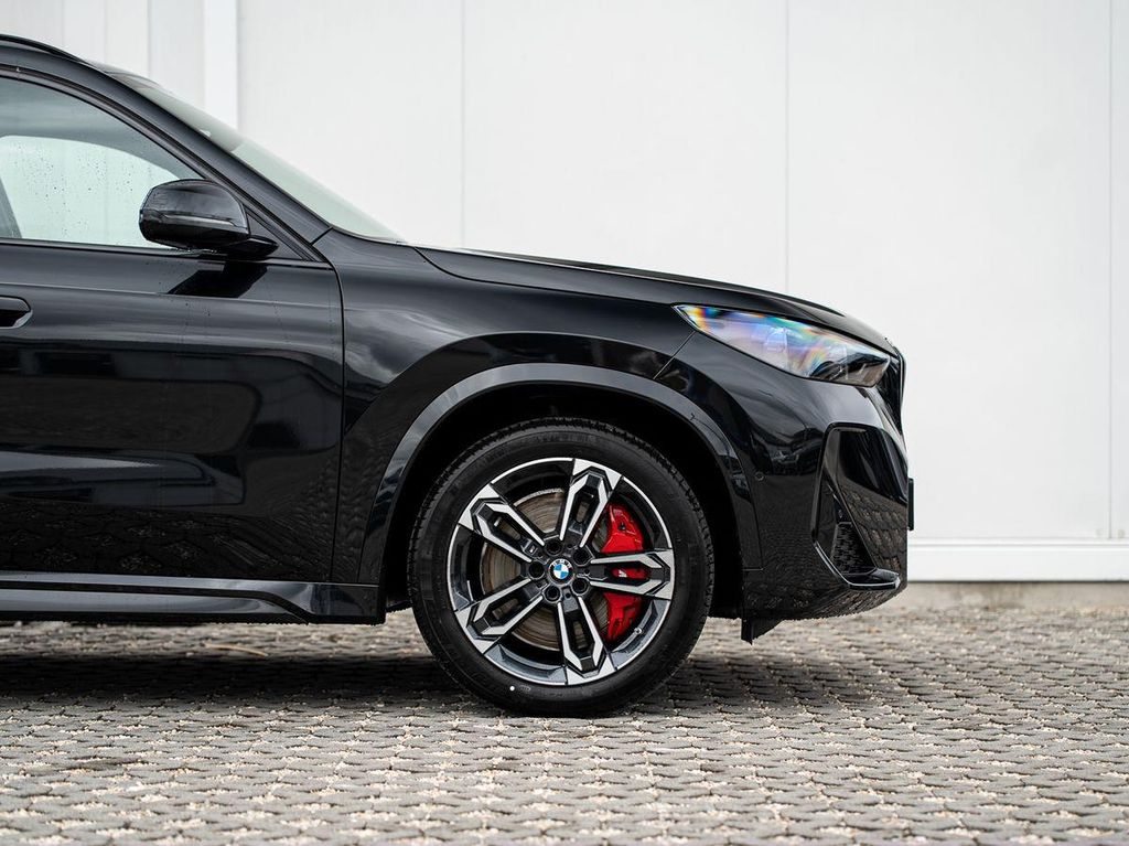 BMW X1 2026 г. Чёрный, пробег 6990 км