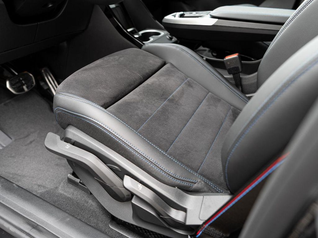 BMW X1 2026 г. Чёрный, пробег 6990 км