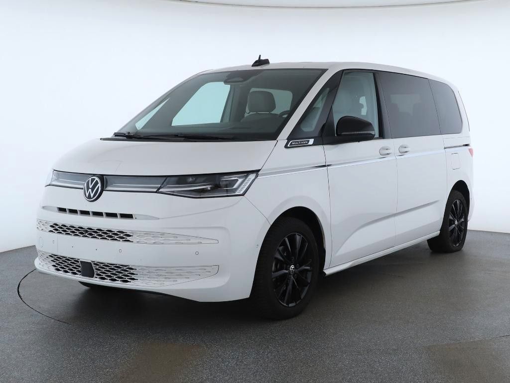 Volkswagen T7 MULTIVAN 2025 г. Белый, пробег 23600 км