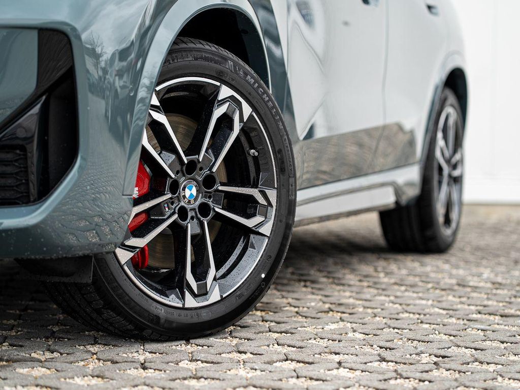 BMW X1 2026 г. Зелёный, пробег 7490 км