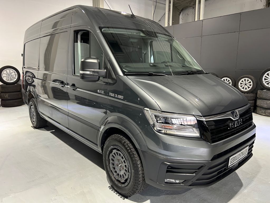 Mercedes-Benz SPRINTER 2024 г. Серый, пробег 15600 км
