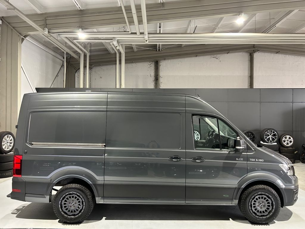 Mercedes-Benz SPRINTER 2024 г. Серый, пробег 15600 км