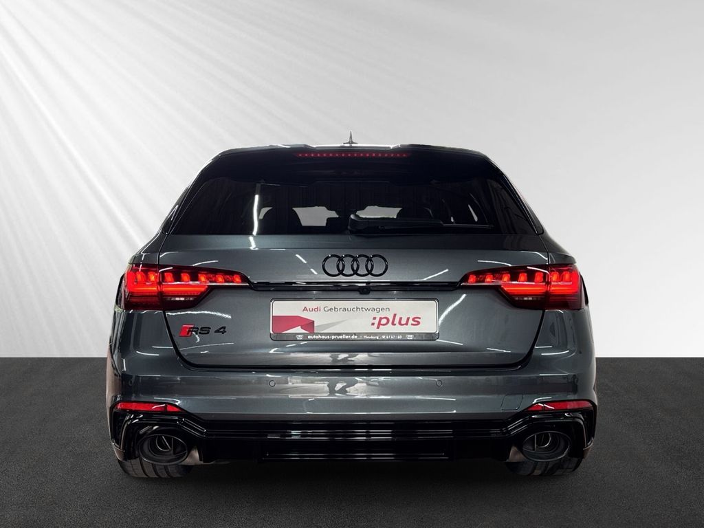 Audi RS4 2024 г. Серый, пробег 43500 км