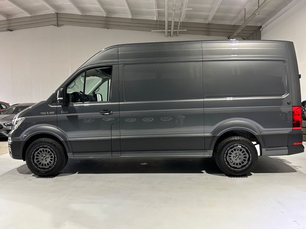 Volkswagen CRAFTER 2024 г. Серый, пробег 15600 км