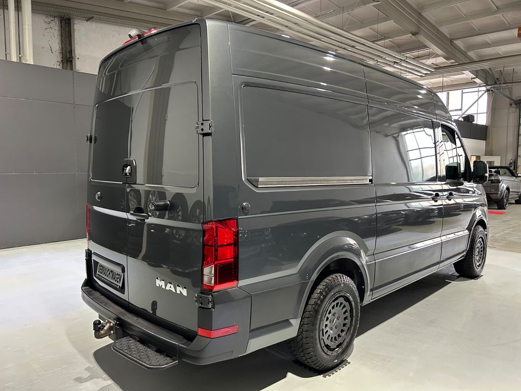 Volkswagen CRAFTER 2024 г. Серый, пробег 15600 км