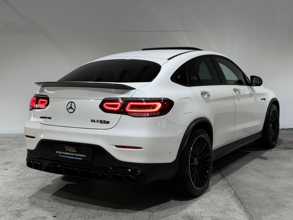 Mercedes-Benz GLC 63 AMG 2023 г. Белый, пробег 45000 км