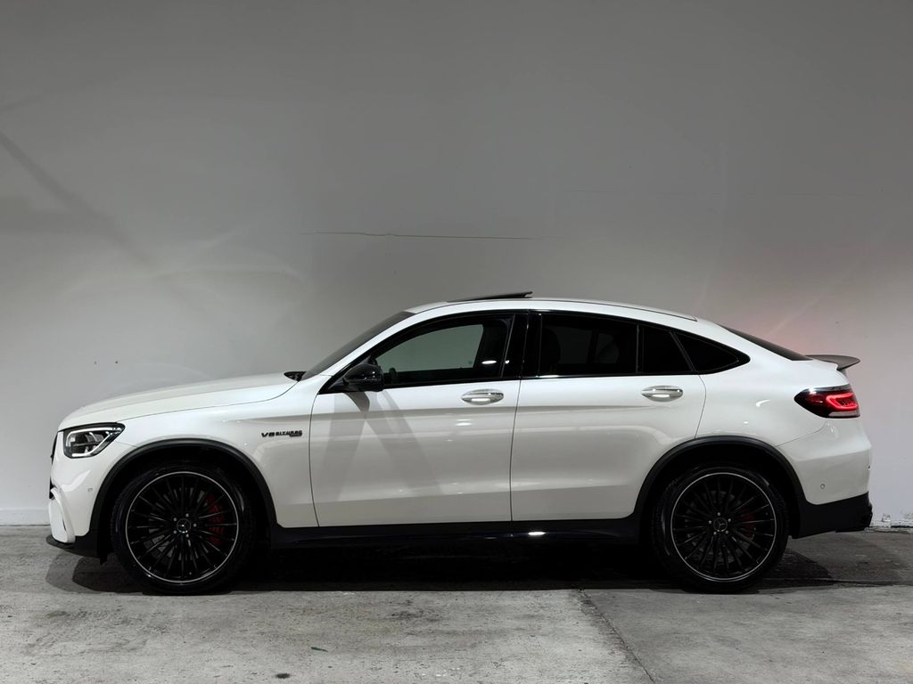 Mercedes-Benz GLC 63 AMG 2023 г. Белый, пробег 45000 км