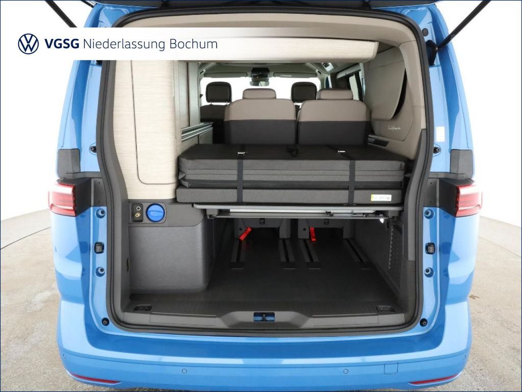 Volkswagen T7 CALIFORNIA 2025 г. Синий, пробег 17562 км
