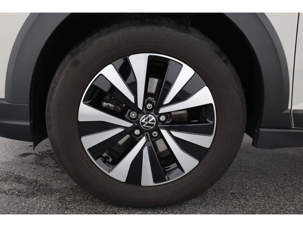 Volkswagen Taigo 2023 г. Серый, пробег 37982 км
