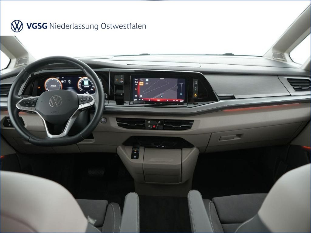 Volkswagen T7 MULTIVAN 2025 г. Серебристый, пробег 39780 км