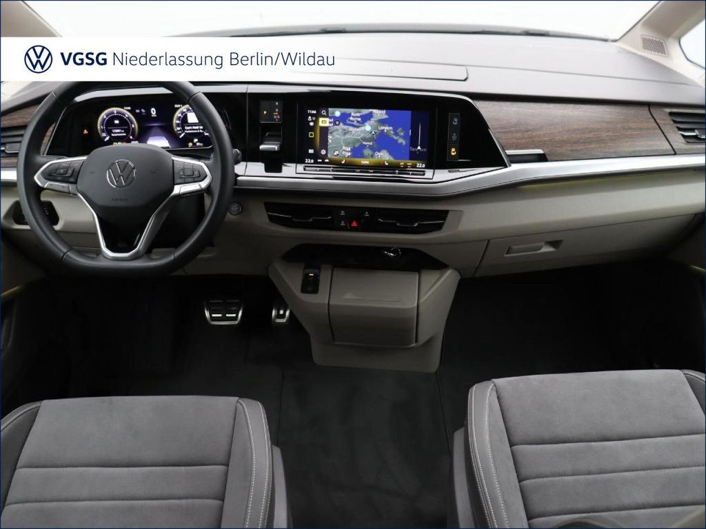 Volkswagen T7 MULTIVAN 2025 г. Чёрный, пробег 17391 км