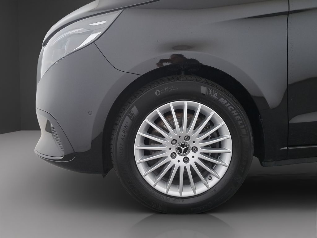 Mercedes-Benz V 300 2025 г. Чёрный, пробег 39598 км