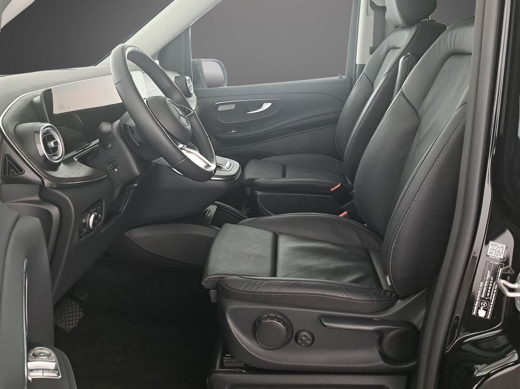Mercedes-Benz V 300 2025 г. Чёрный, пробег 39598 км
