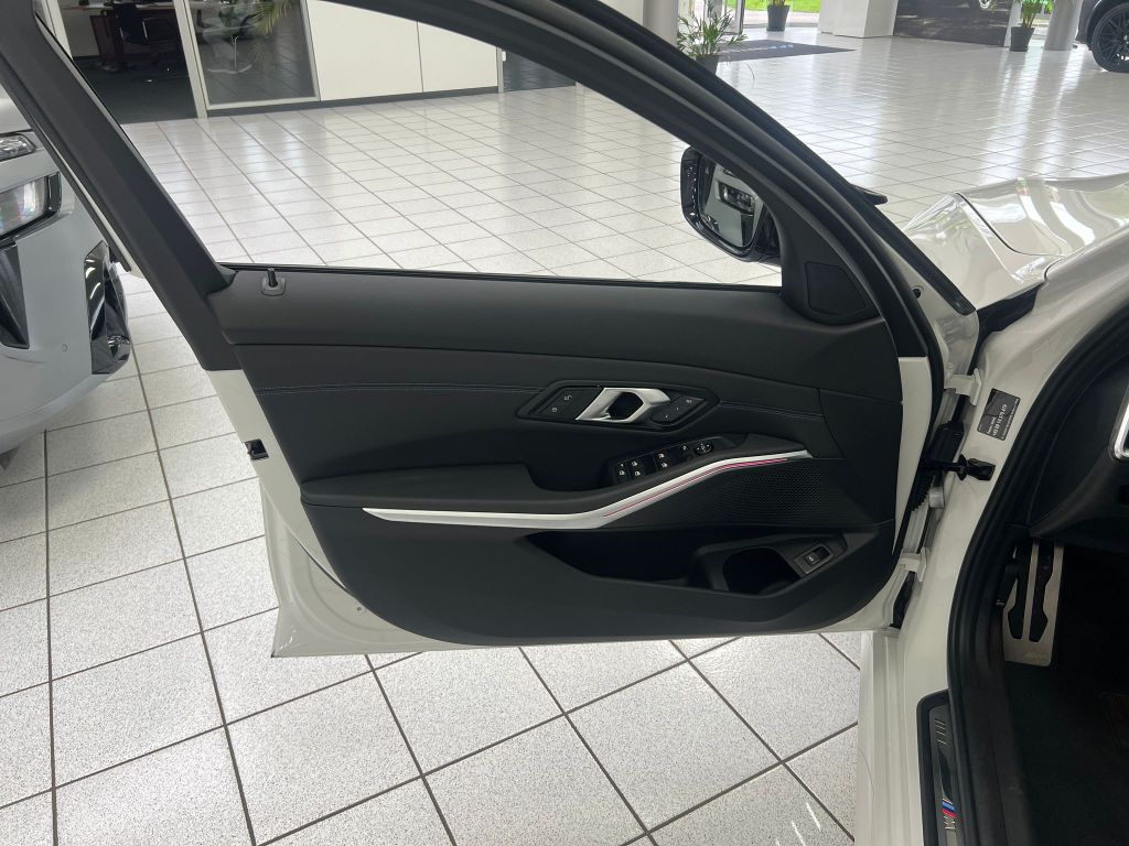 BMW M340D 2025 г. Белый, пробег 3700 км