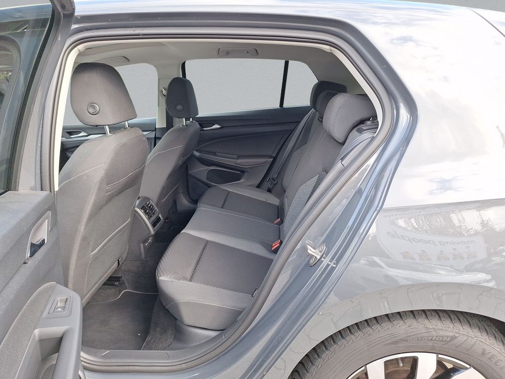 Volkswagen Golf 2022 г. Серый, пробег 50300 км