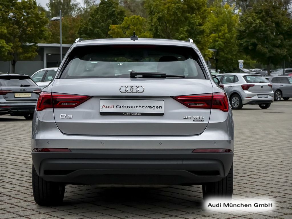 Audi Q3 2023 г. Серебристый, пробег 49394 км