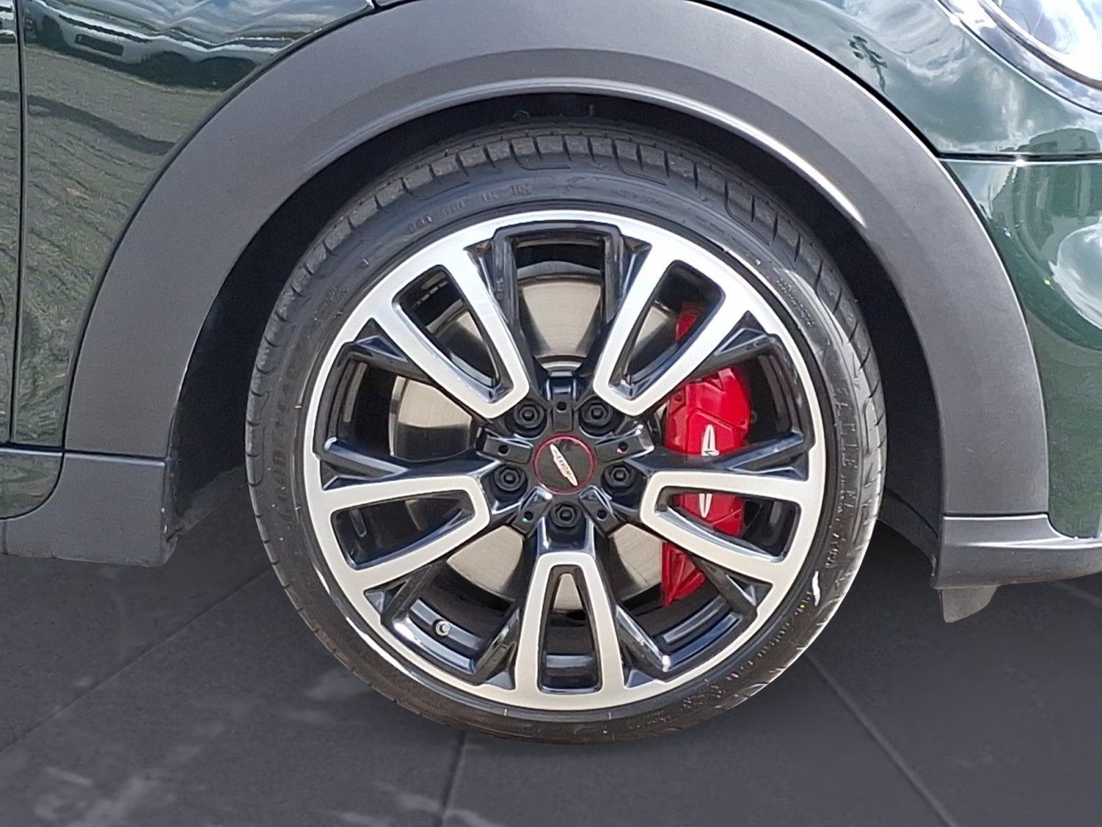 Mini JOHN COOPER WORKS CABRIO 2022 г. Зелёный, пробег 31600 км