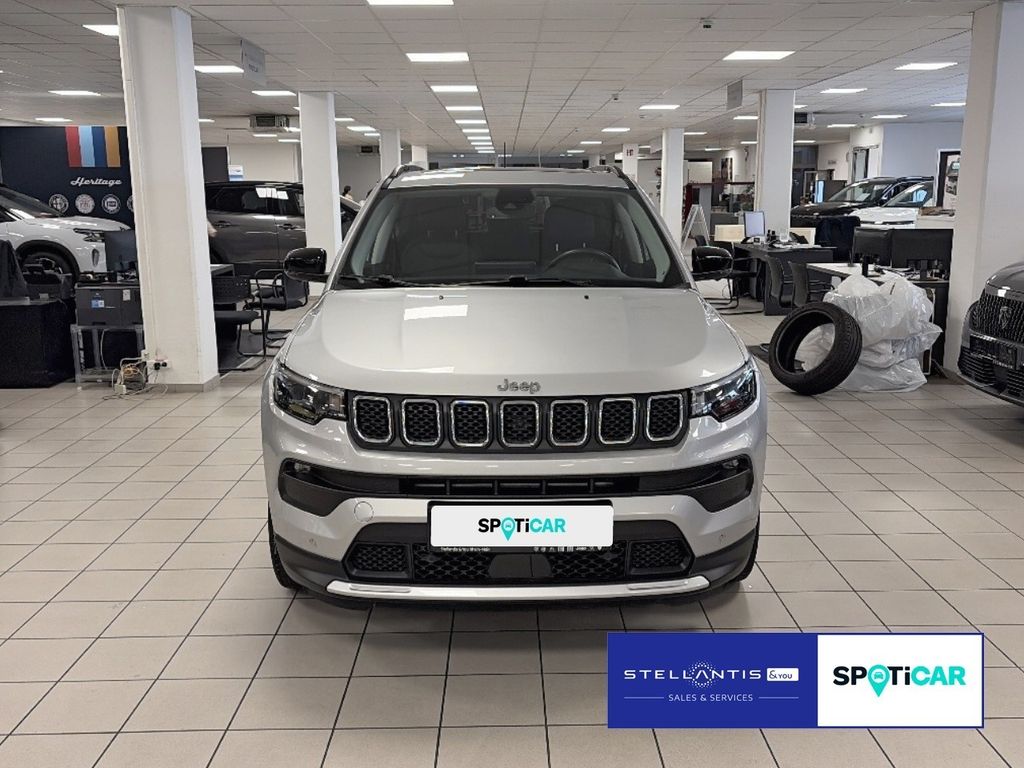 Jeep Compass 2022 г. Серый, пробег 51181 км