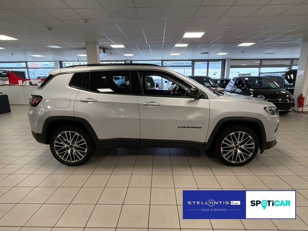 Jeep Compass 2022 г. Серый, пробег 51181 км
