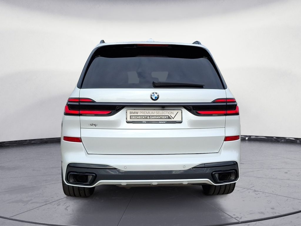 BMW X7 2023 г. Белый, пробег 32826 км