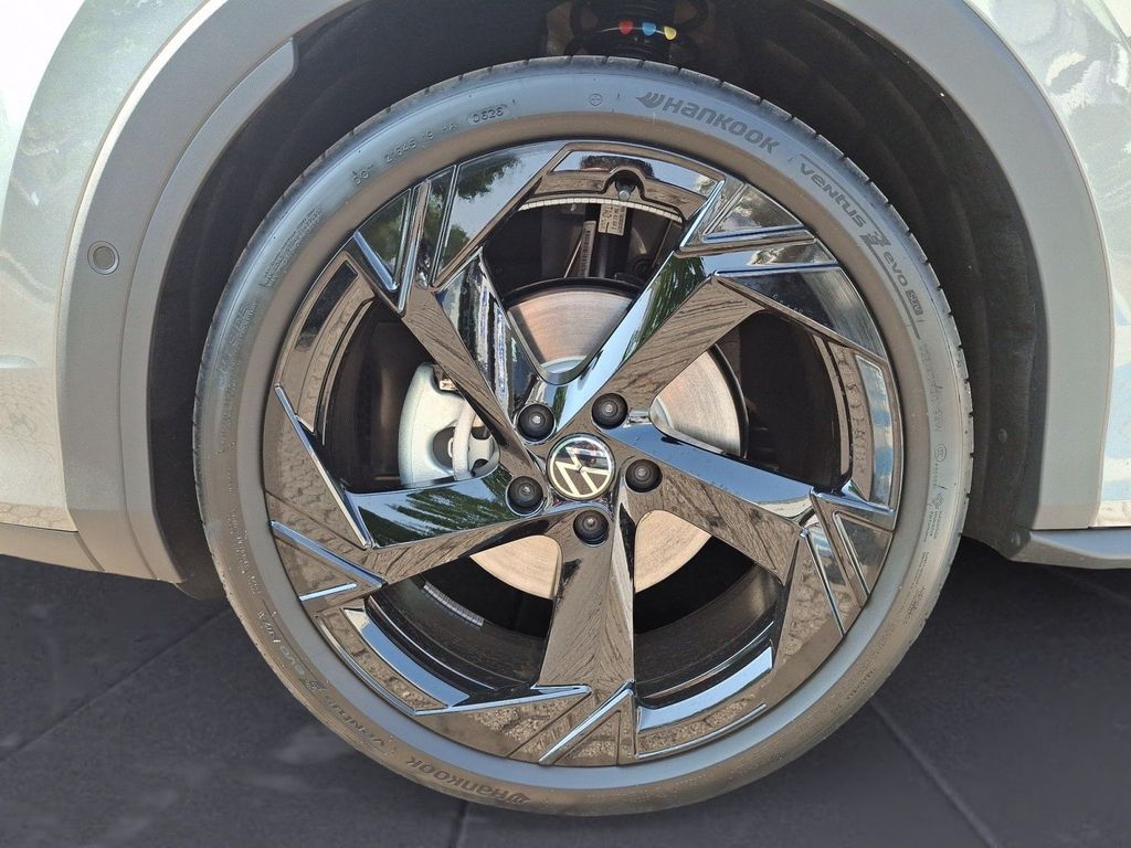 Volkswagen T-Roc 2026 г. Серый, пробег 4084 км