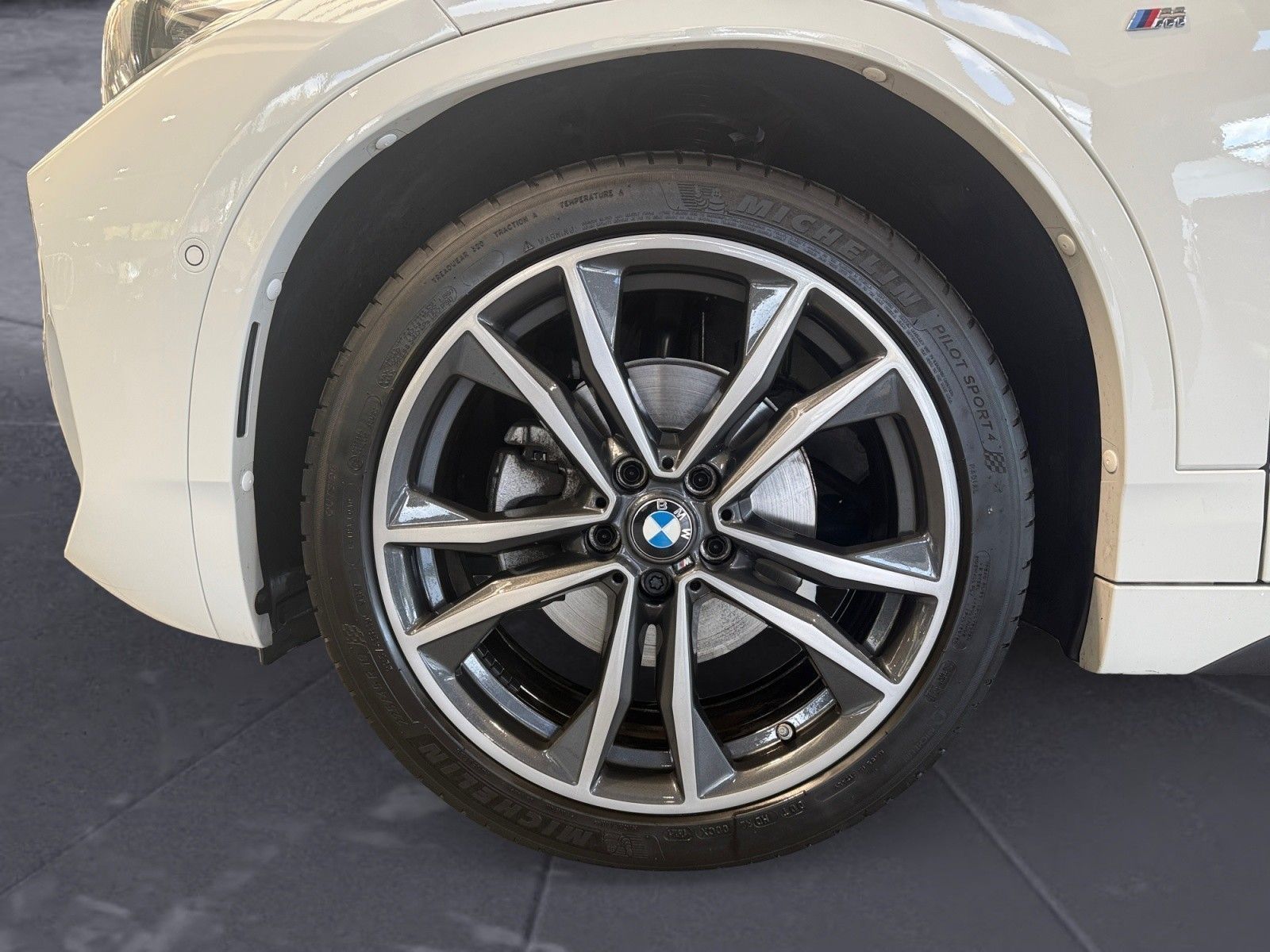BMW X2 2021 г. Белый, пробег 46746 км