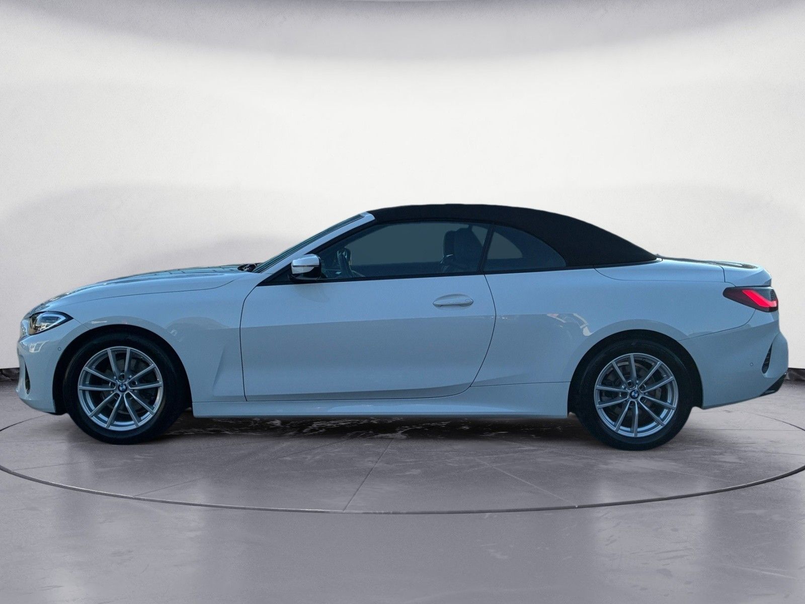 BMW 420 2023 г. Белый, пробег 49309 км