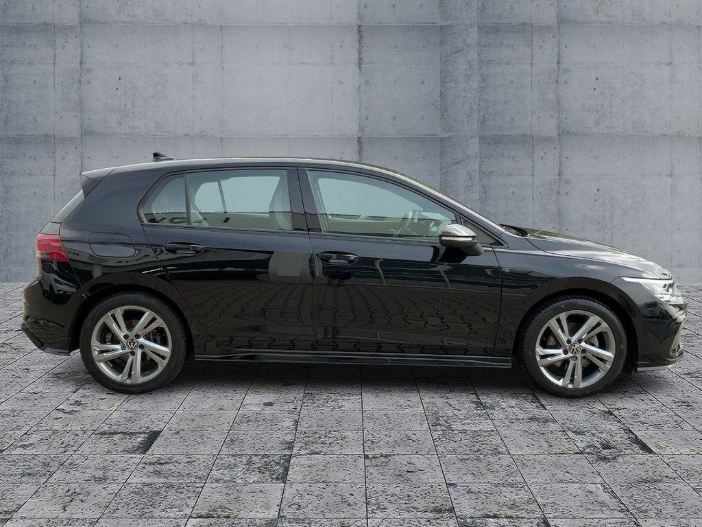 Volkswagen Golf 2024 г. Чёрный, пробег 22841 км