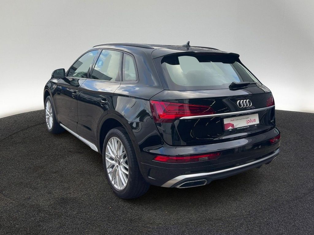 Audi Q5 2023 г. Чёрный, пробег 32090 км