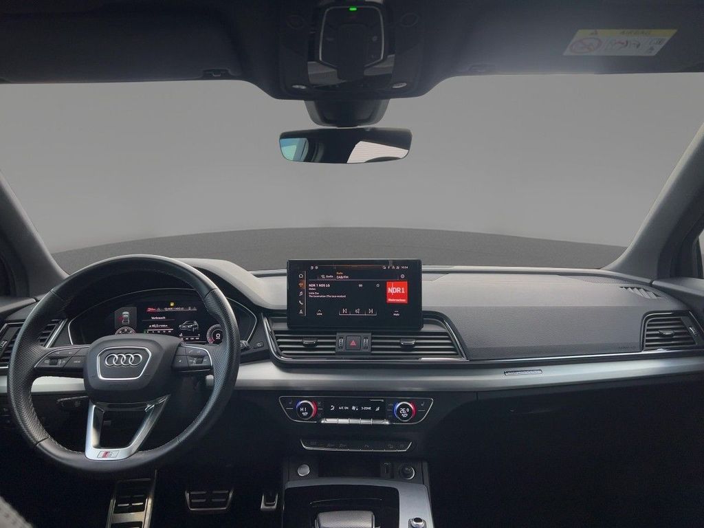 Audi Q5 2023 г. Чёрный, пробег 32090 км