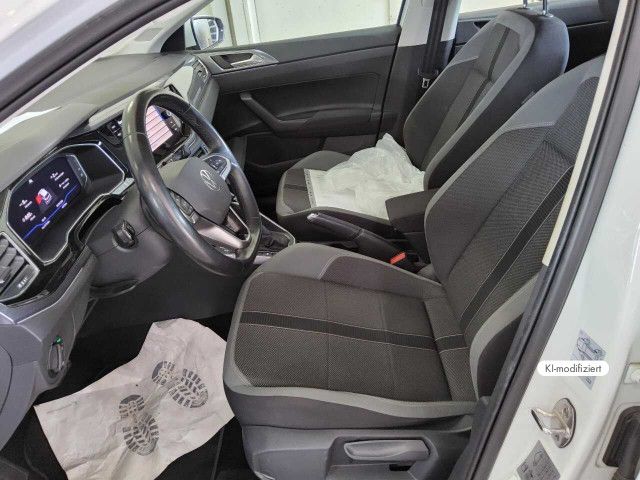 Volkswagen Polo 2024 г. Белый, пробег 48733 км