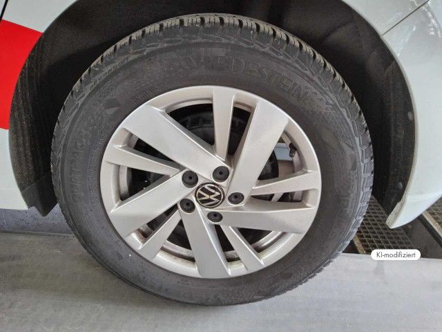 Volkswagen Polo 2024 г. Белый, пробег 48733 км
