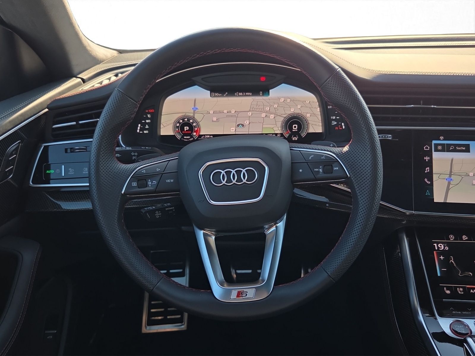 Audi SQ8 2023 г. Серый, пробег 33808 км
