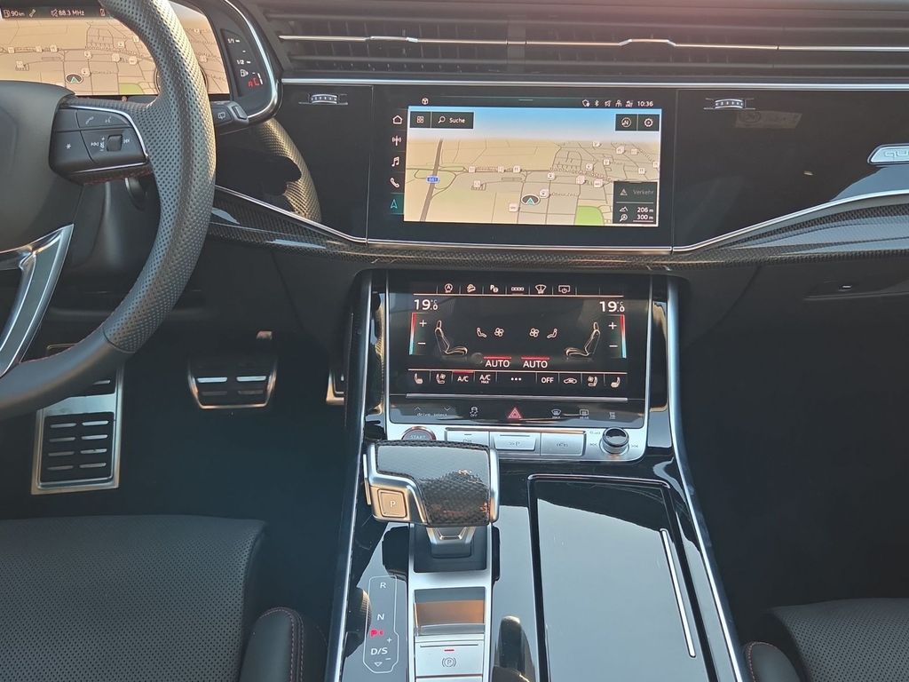 Audi SQ8 2023 г. Серый, пробег 33808 км