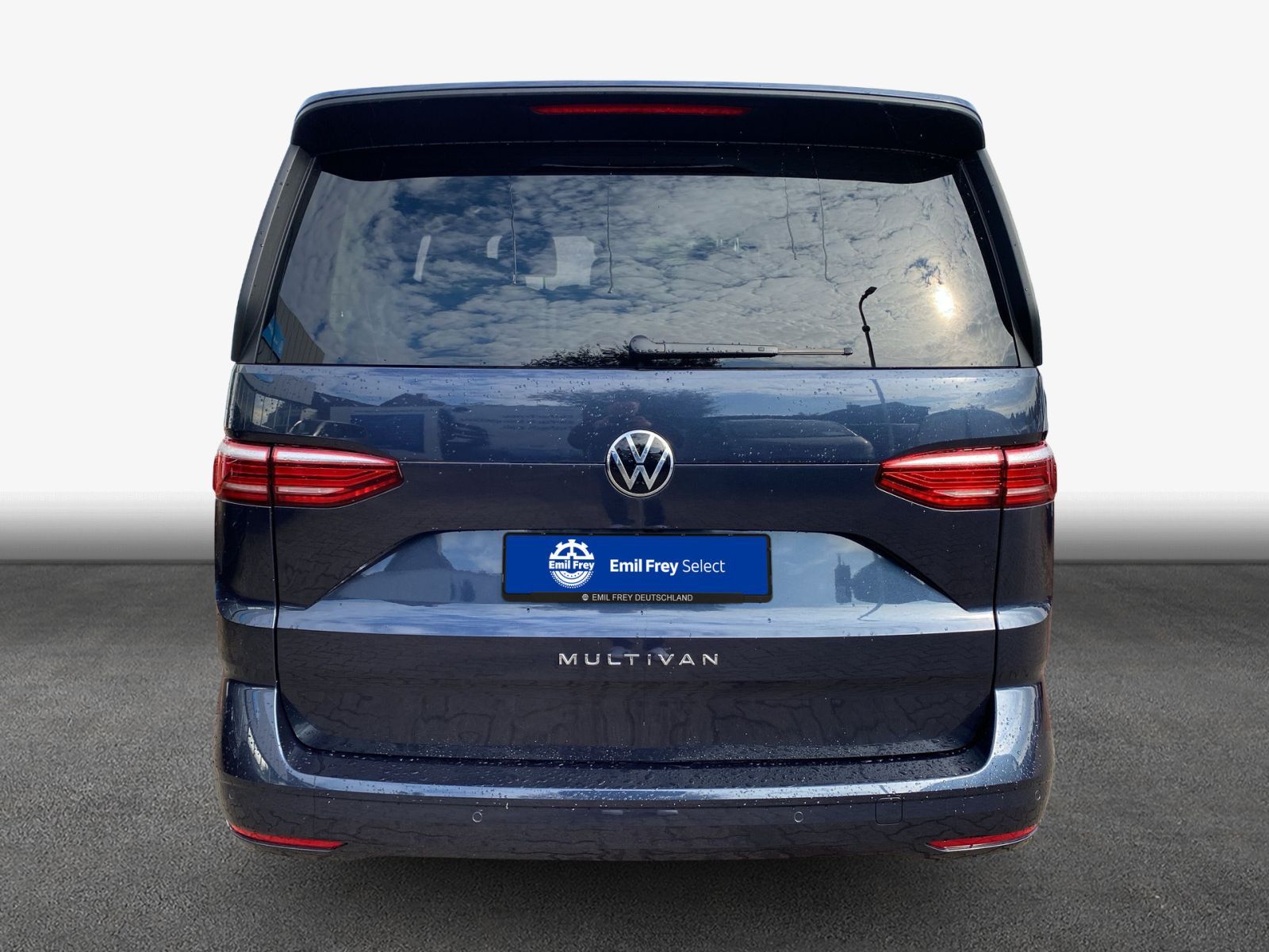 Volkswagen T7 MULTIVAN 2025 г. Синий, пробег 14000 км