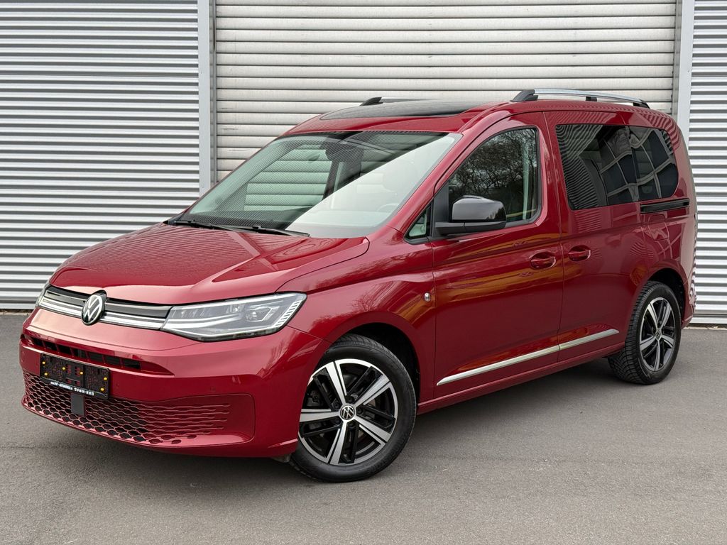Volkswagen Caddy 2022 г. Красный, пробег 45338 км