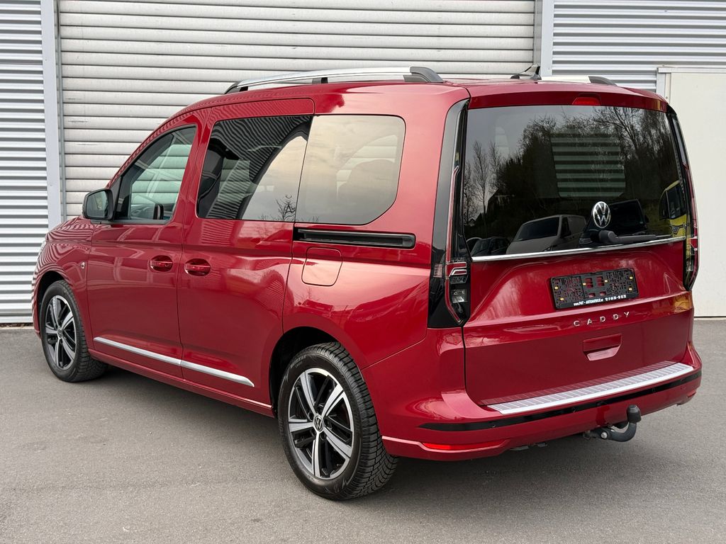 Volkswagen Caddy 2022 г. Красный, пробег 45338 км