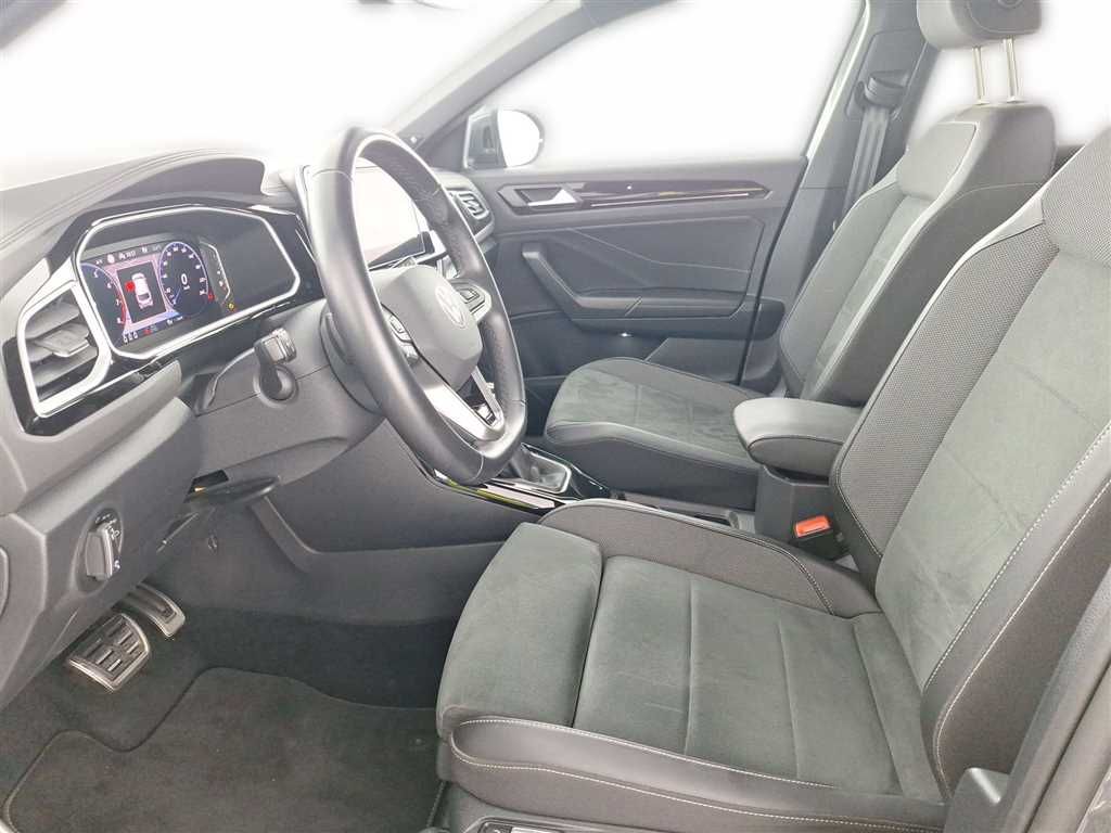 Volkswagen T-Roc 2024 г. Серый, пробег 24684 км