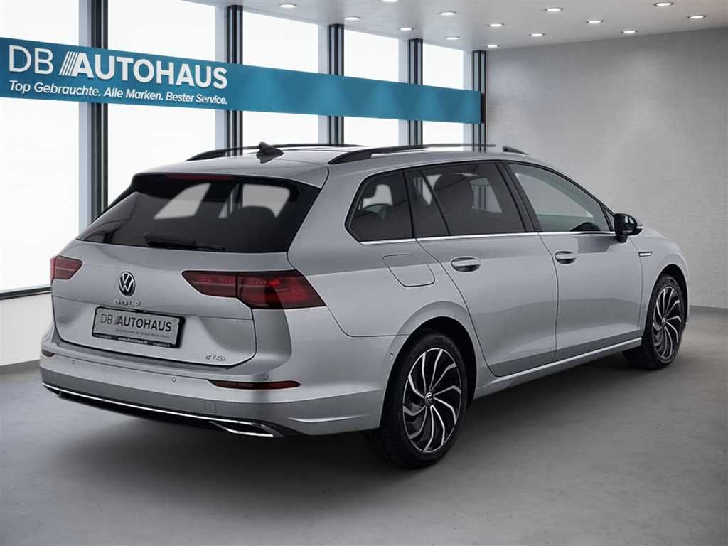 Volkswagen Golf 2024 г. Серебристый, пробег 51763 км