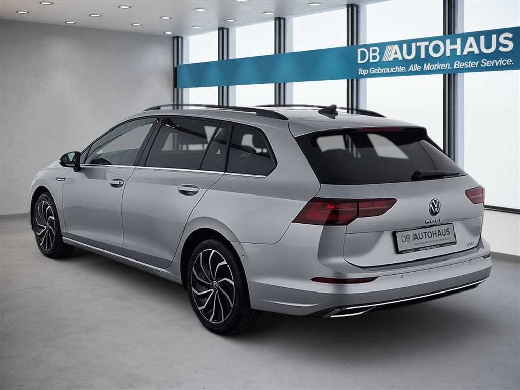 Volkswagen Golf 2024 г. Серебристый, пробег 51763 км