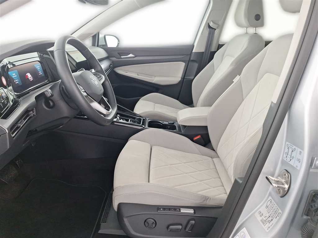 Volkswagen Golf 2024 г. Серебристый, пробег 51763 км