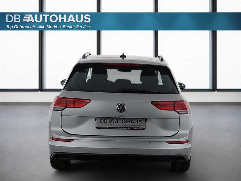 Volkswagen Golf 2024 г. Серебристый, пробег 53931 км