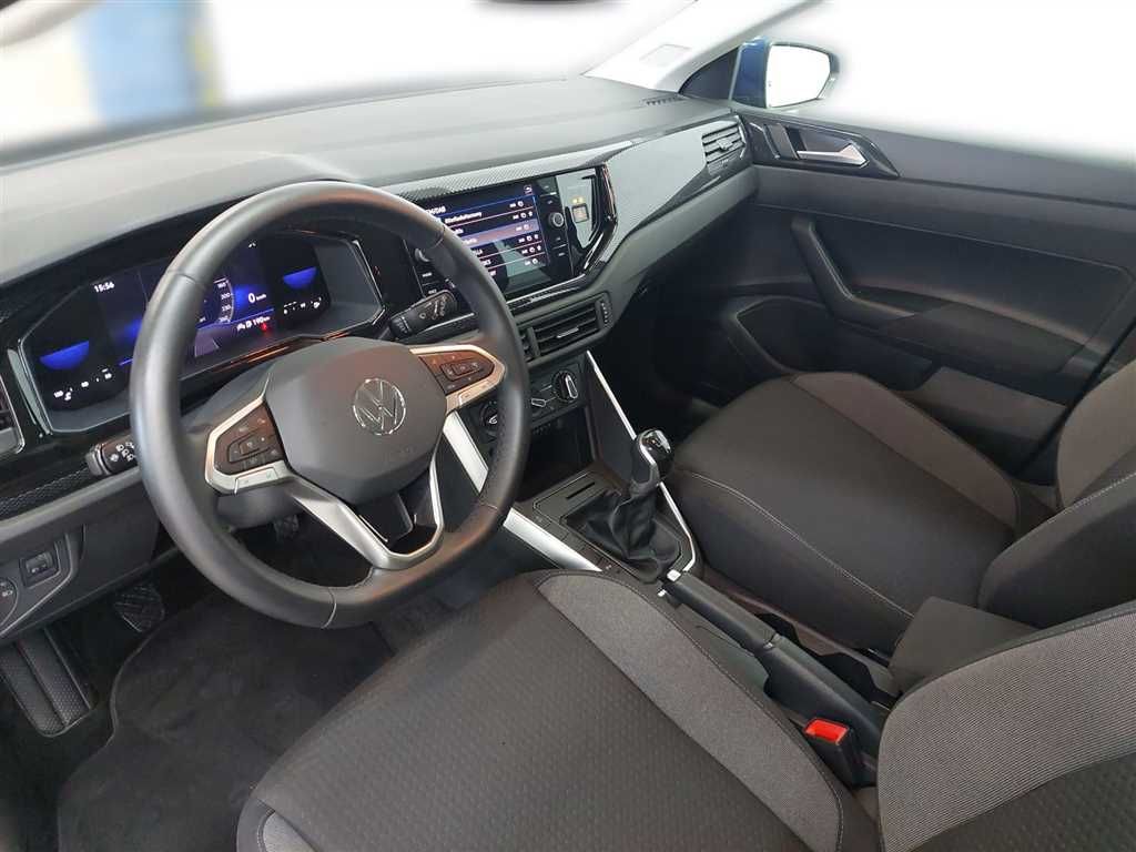 Volkswagen Polo 2024 г. Синий, пробег 21970 км