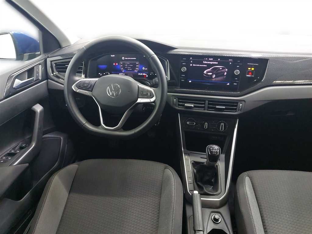 Volkswagen Polo 2024 г. Синий, пробег 21970 км
