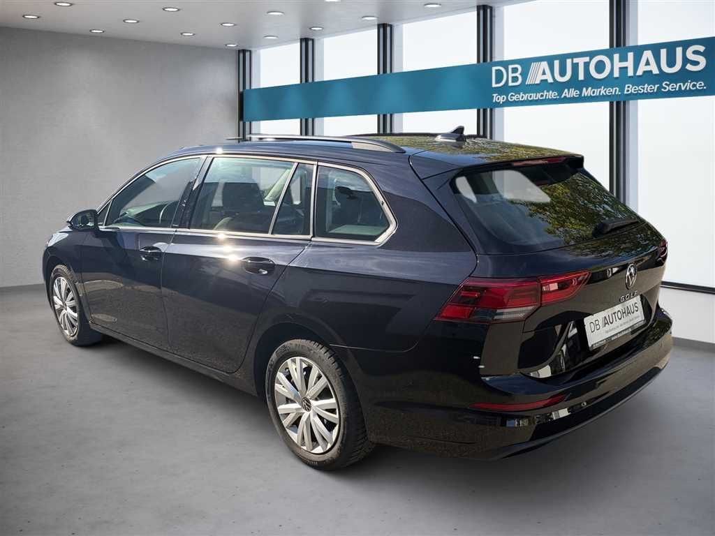 Volkswagen Golf 2023 г. Чёрный, пробег 49325 км