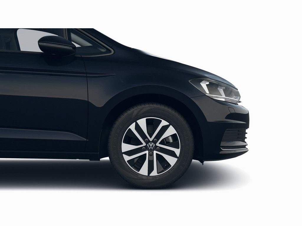 Volkswagen Touran 2026 г. Чёрный, пробег 25710 км